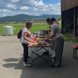 Jura_migrants_marche-gourmande Jura Migrants